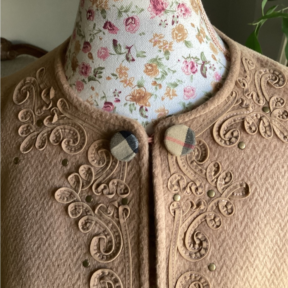 Beautiful and warm cape